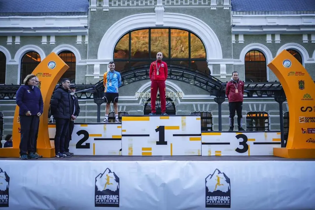 Santiago Mezquita se convierte en Campeón del Mundo Máster 45