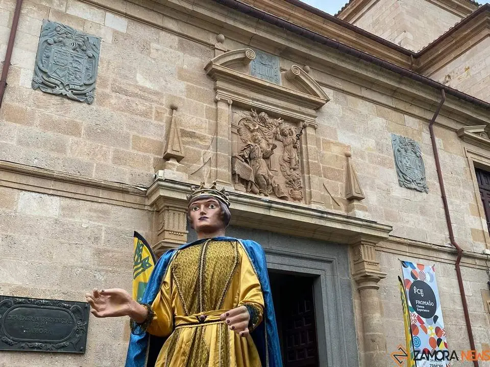 II Encuentro Internacional de Gigantes y Cabezudos