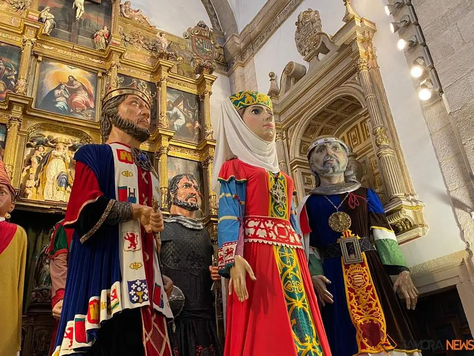 II Encuentro Internacional de Gigantes y Cabezudos_18