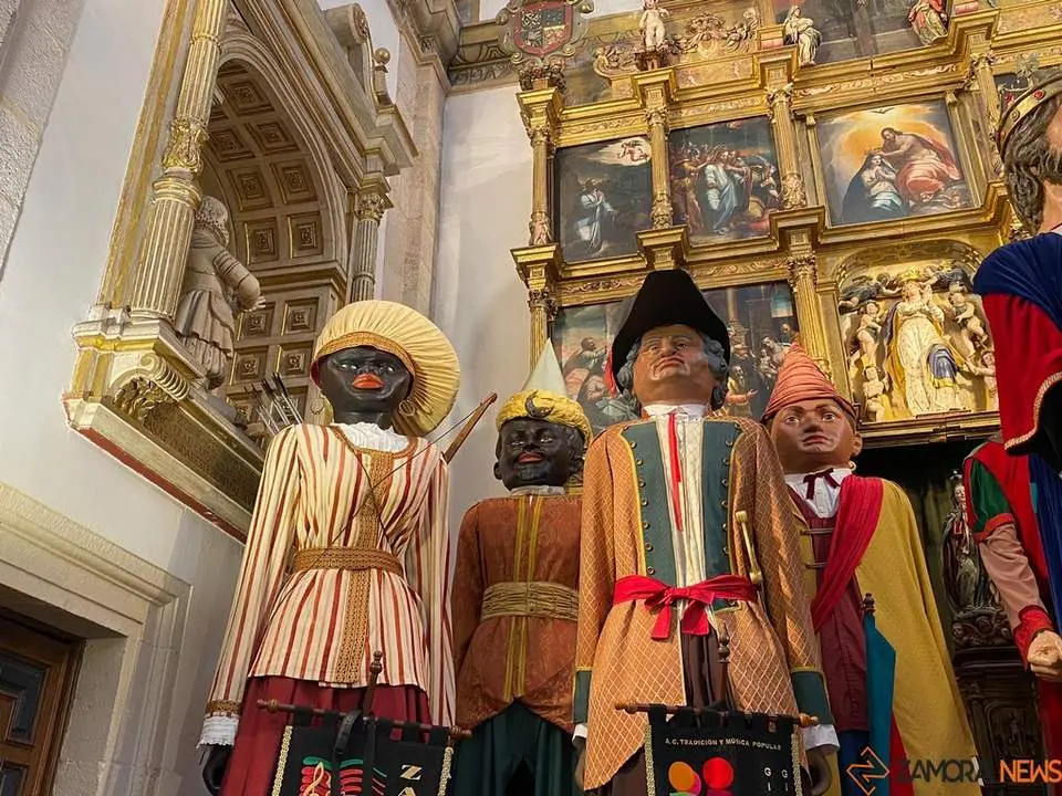 II Encuentro Internacional de Gigantes y Cabezudos_19