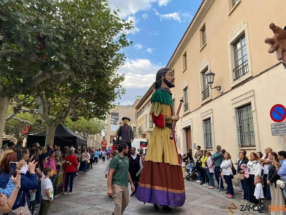 gigantes y cabezudos 2024_8