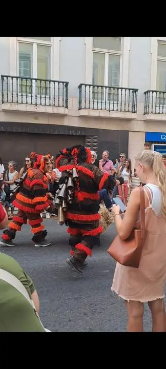 Los Antruejos de Villanueva de Valrojo en el Festival Internacional de la Máscara Ibérica en Lisboa (3)