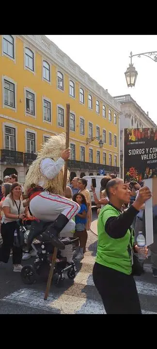 Los Antruejos de Villanueva de Valrojo en el Festival Internacional de la Máscara Ibérica en Lisboa (9)