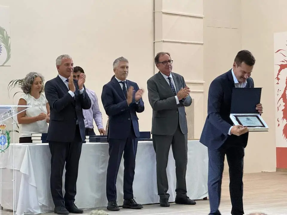 El ministro del Interior ha presidido el acto central de la Merced, patrona de Instituciones Penitenciarias, en el Centro Penitenciario de León
