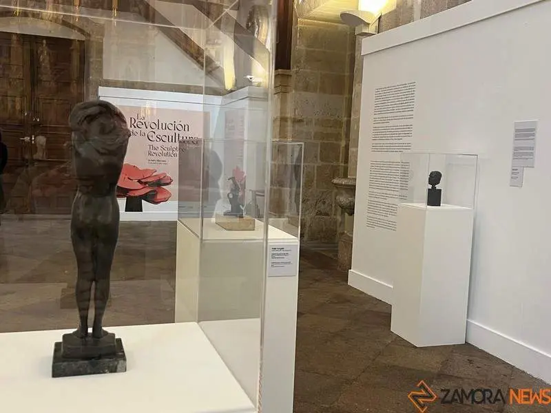 La Revoluci&oacute;n de la Escultura_8