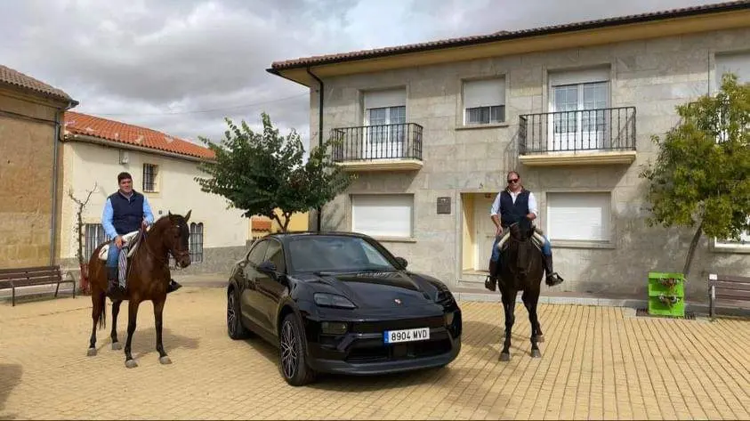 Porche El Piñero (1)