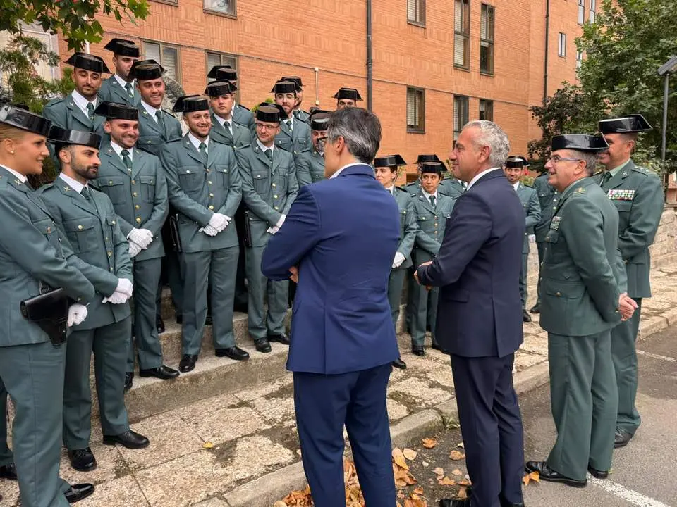 alumnos guardias civiles