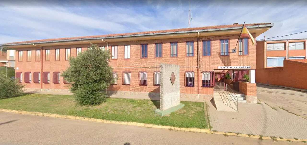 cuartel Guardia Civil de Camarzana de Tera