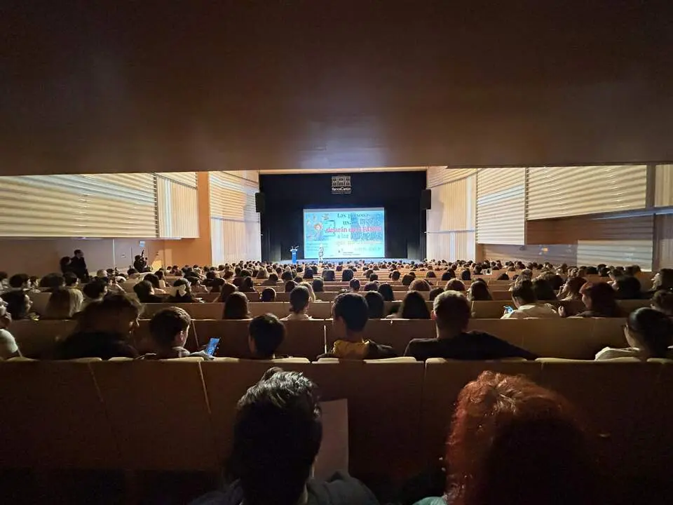 Imagen de WhatsApp 2024-10-10 a las 10.34.37_e90467cd