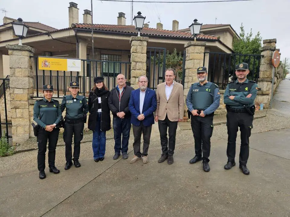 visita cuartel de Fermoselle