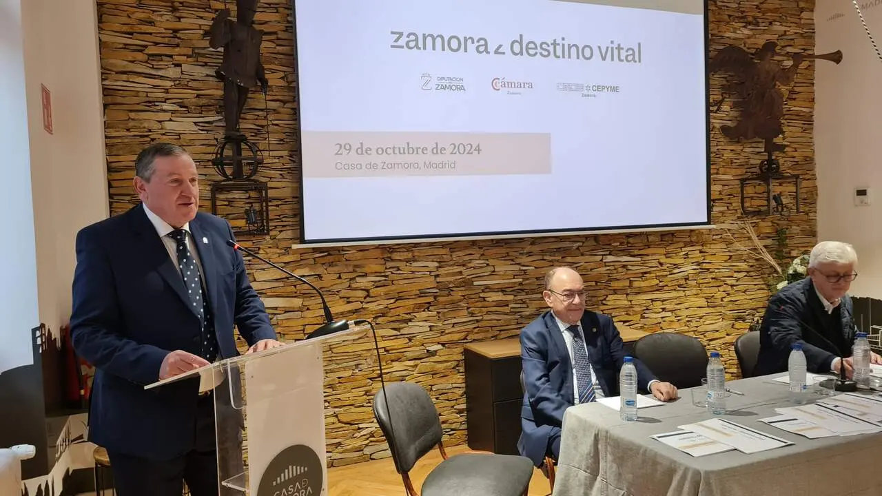 Javier Faúndez en la casa de Madrid