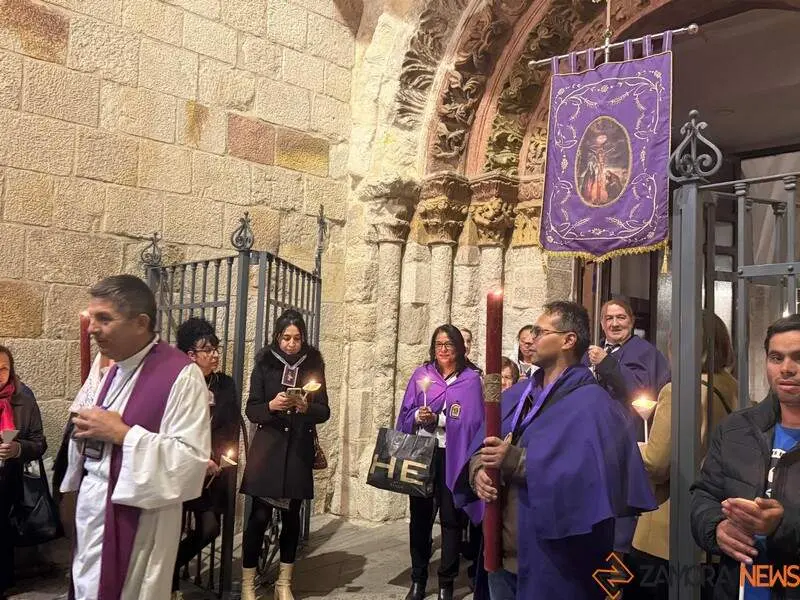 La Hermandad del Se&ntilde;or de los Milagros Traslada su Imagen_7