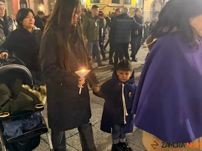 La Hermandad del Se&ntilde;or de los Milagros Traslada su Imagen_11