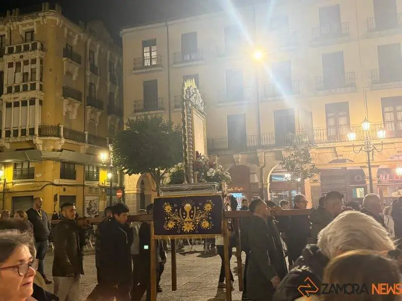 La Hermandad del Se&ntilde;or de los Milagros Traslada su Imagen_13