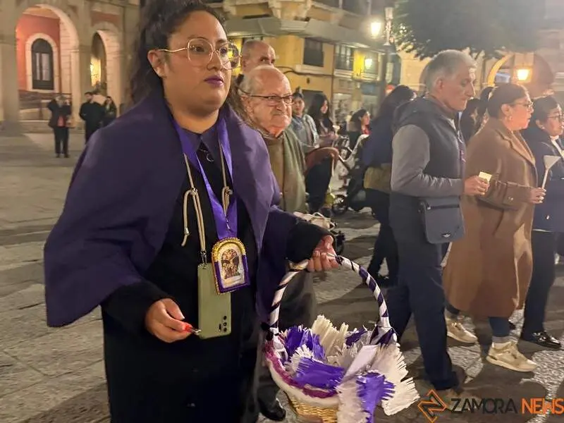 La Hermandad del Se&ntilde;or de los Milagros Traslada su Imagen_18