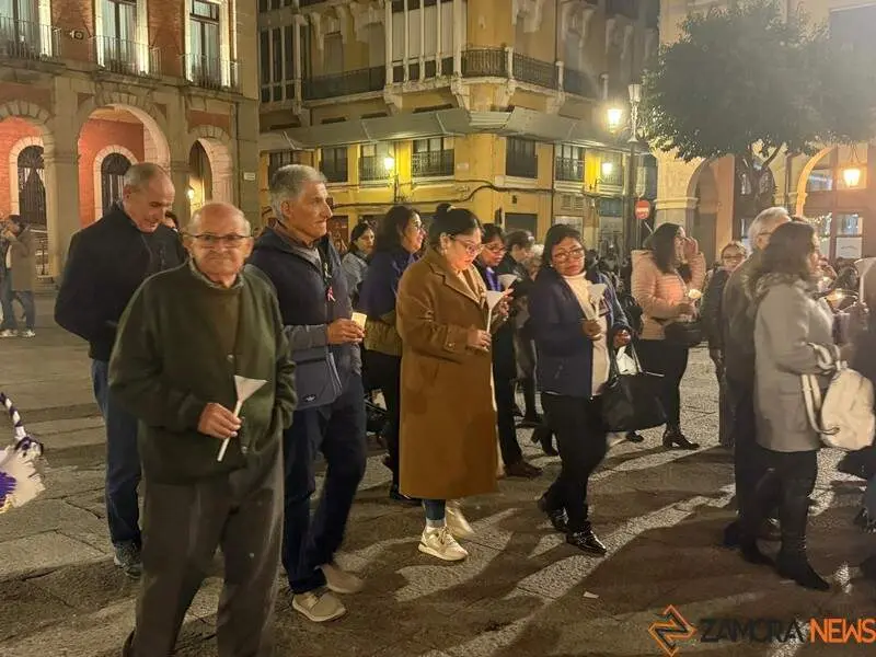 La Hermandad del Se&ntilde;or de los Milagros Traslada su Imagen_17