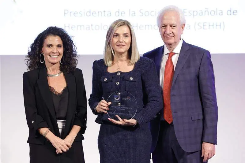 Dra. María Victoria Mateos Manteca premiada en la especialidad - hematologia