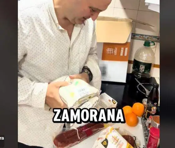 Influencer con producto zamorano