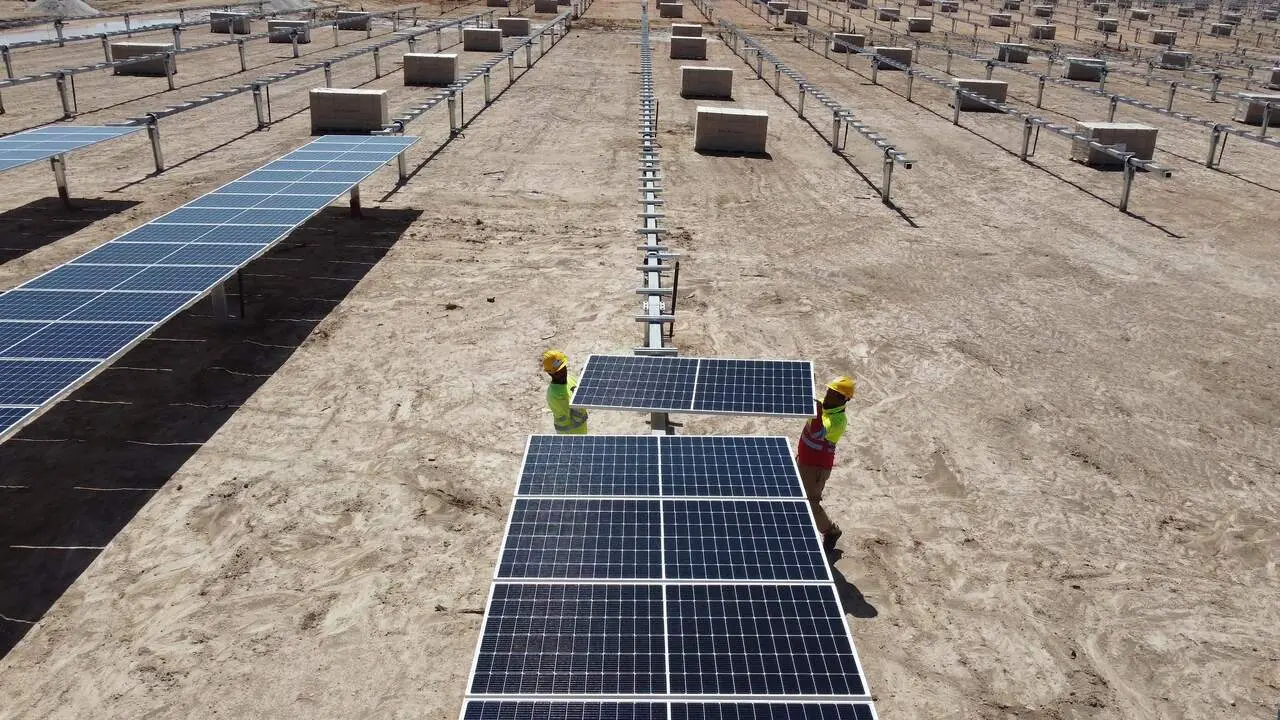 2024-11.- Construcción de planta fotovoltaica de Iberdrola. imagen de archivo