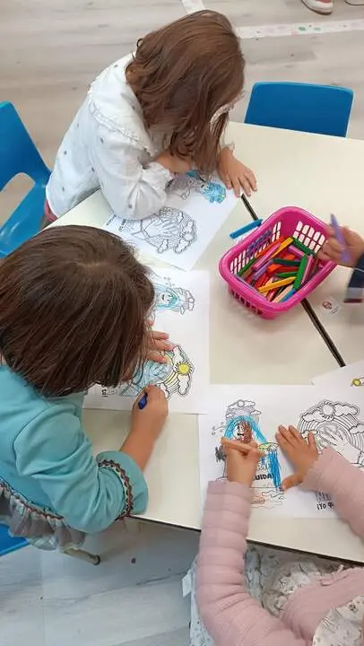Día de la Niña María en el Colegio Sagrado Corazón  (3)