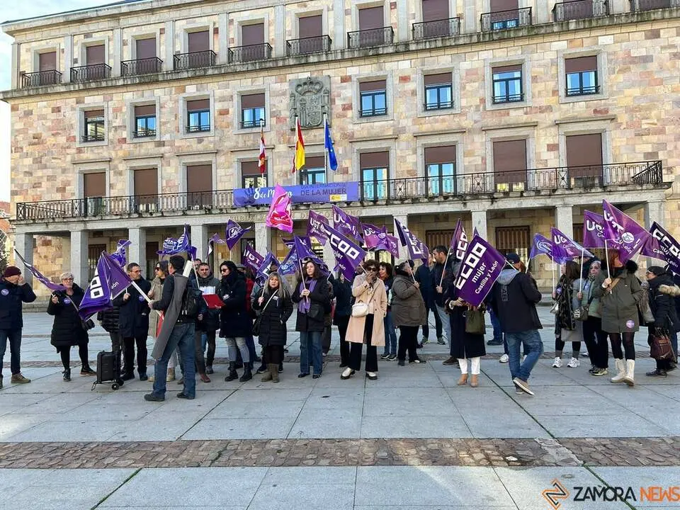 25N CCOO y UGT