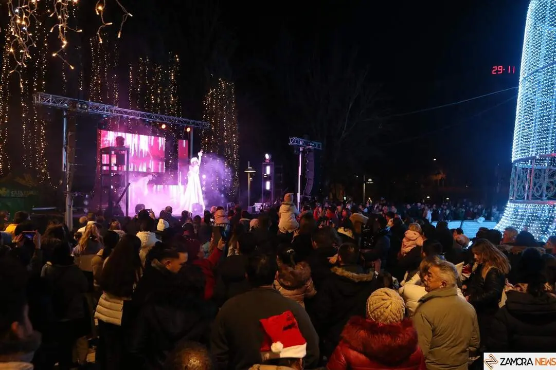 Encendido de las luces de Navidad en La Marina