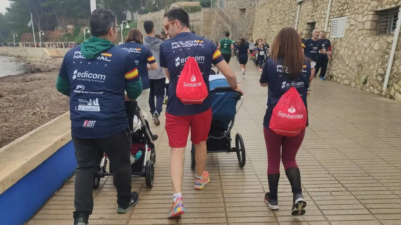 Más de 1.300 personas corren por Luca en Denia