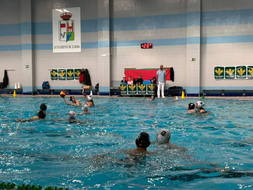 Waterpolo. Piscina Los Almendros