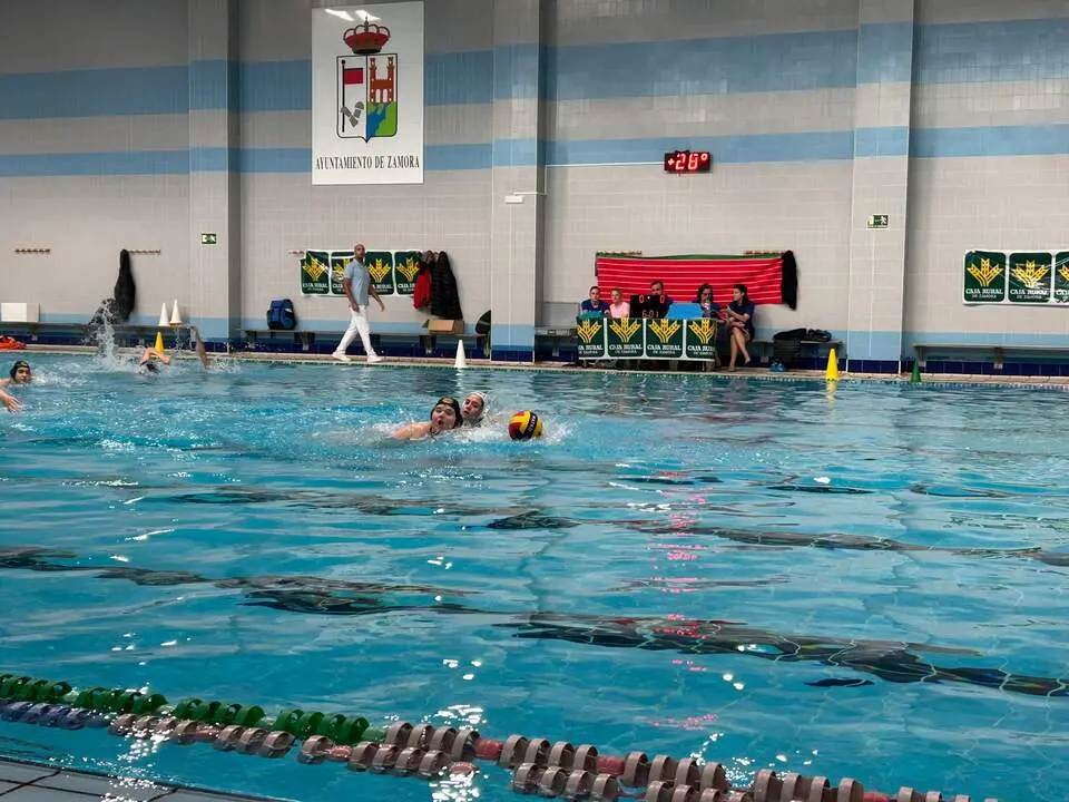 Waterpolo. Piscina Los Almendros