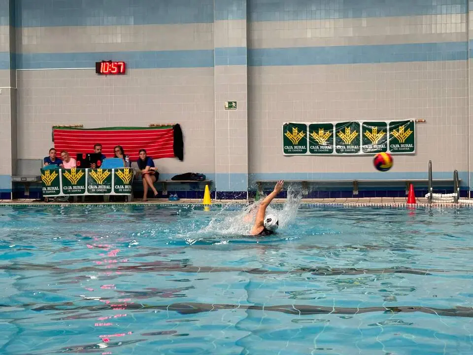 Waterpolo. Piscina Los Almendros