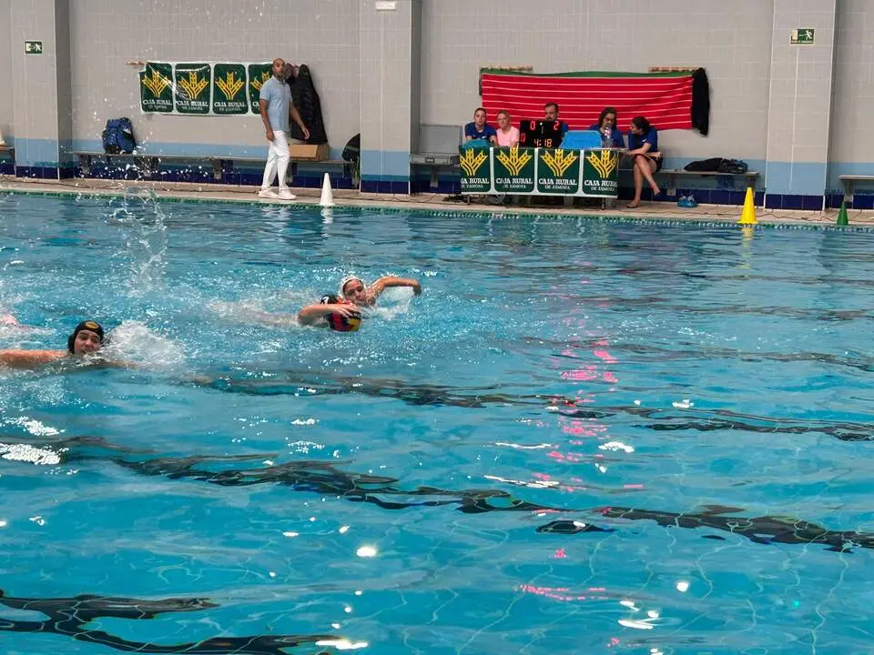 Waterpolo. Piscina Los Almendros