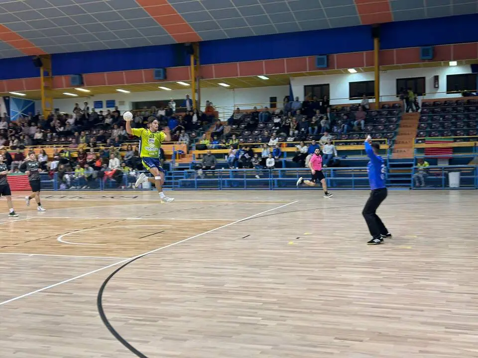 BM Zamora vs Camargo