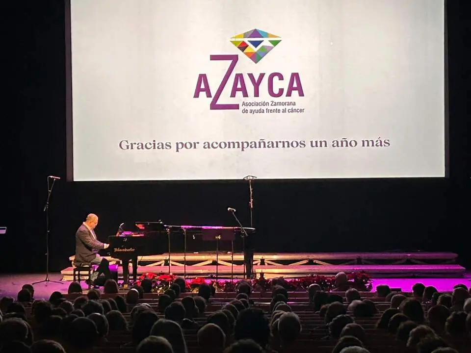 AZAYCA, gala solidaria en el Teatro Ramos Carrión