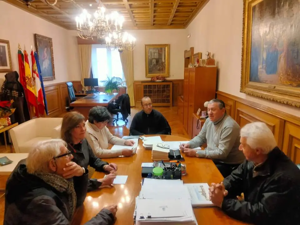 Aqua Nostra y el presidente de la Diputación