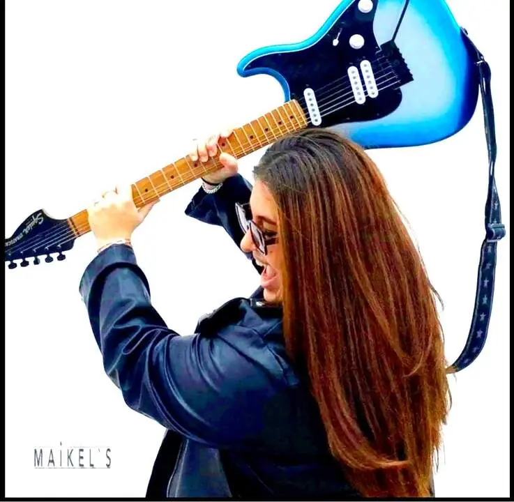 Lydia de Mena Cantante