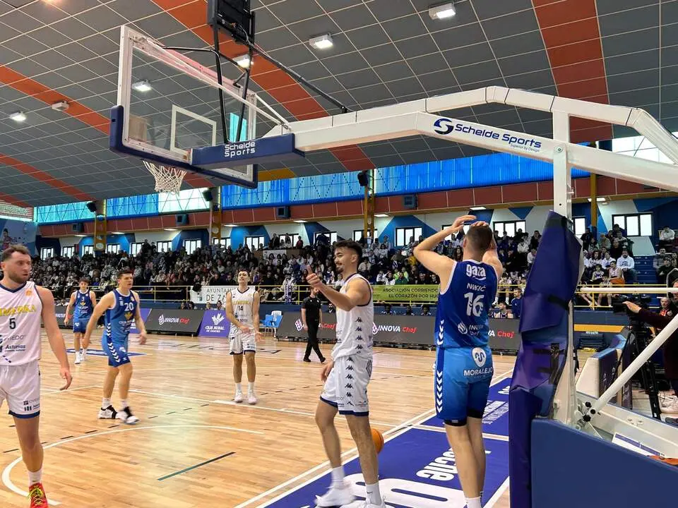 CB Zamora vs Oviedo