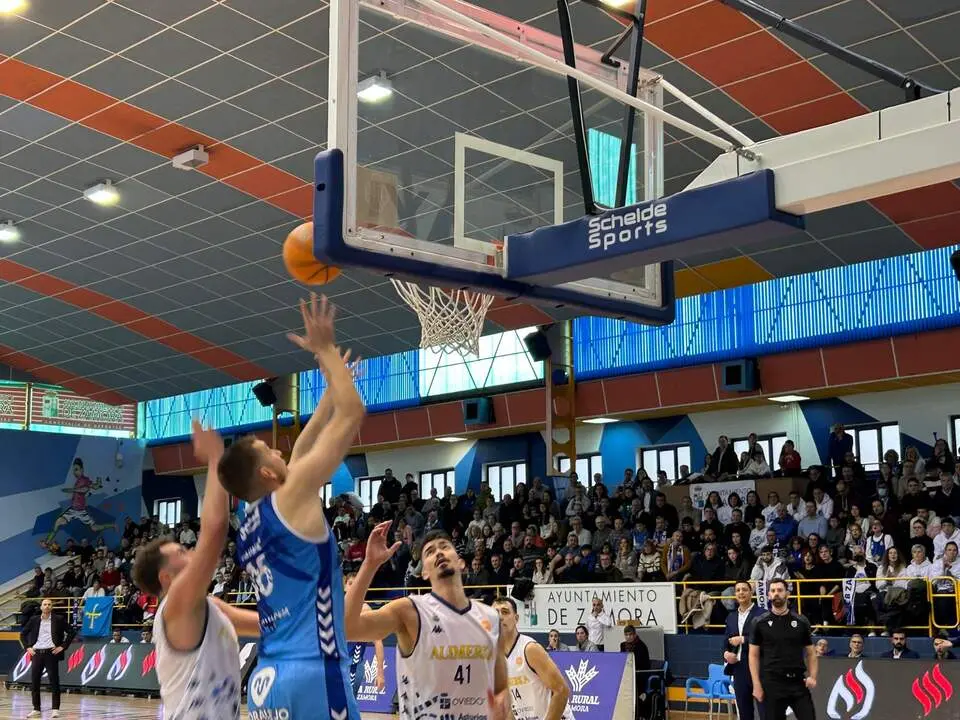 CB Zamora vs Oviedo