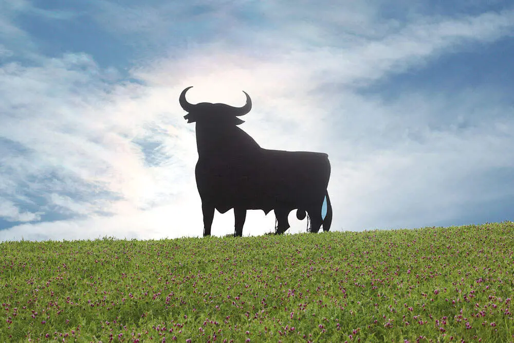 Toro de Osborne. Por Osborne.es