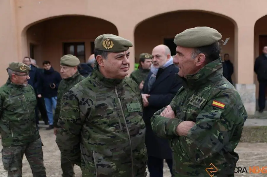 Margarita Robles visita Monte la Reina _12