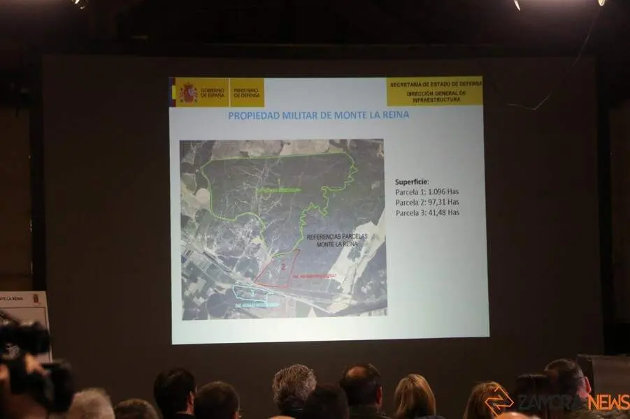 Margarita Robles visita Monte la Reina _42