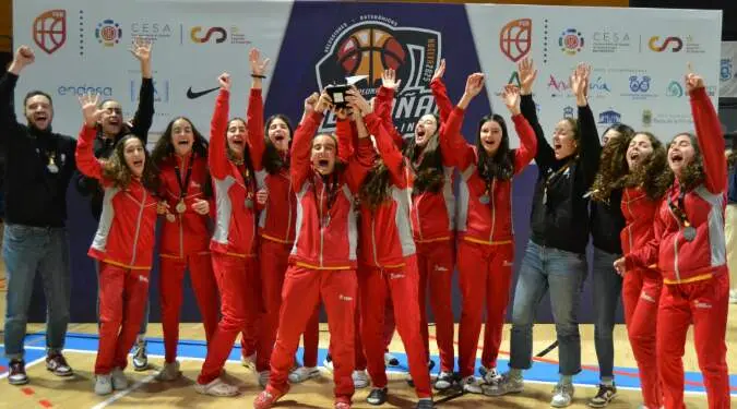 El equipo infantil femenino se alza como subcampeón nacional