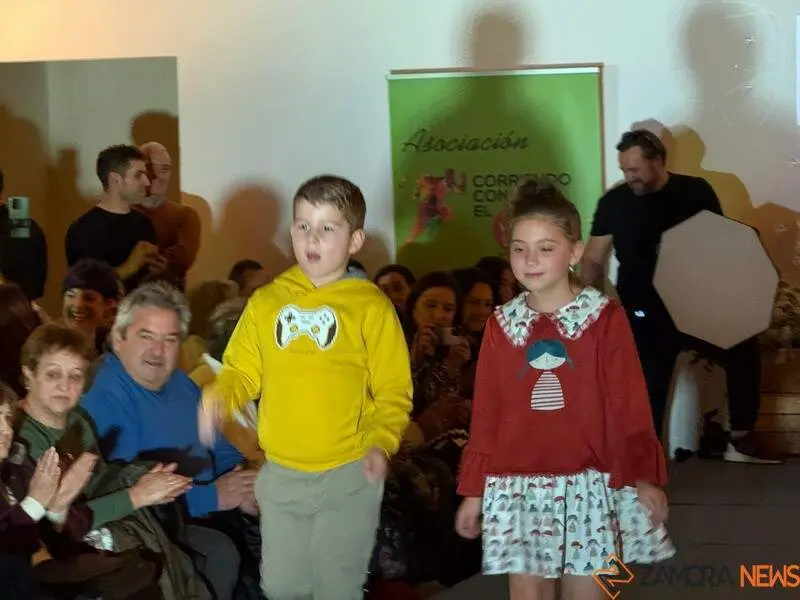 desfile de moda solidario en Zamora _23