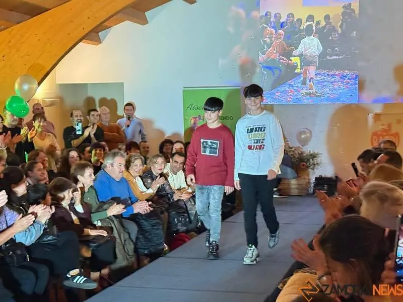 desfile de moda solidario en Zamora _26