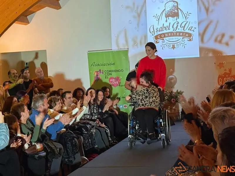 desfile de moda solidario en Zamora _33