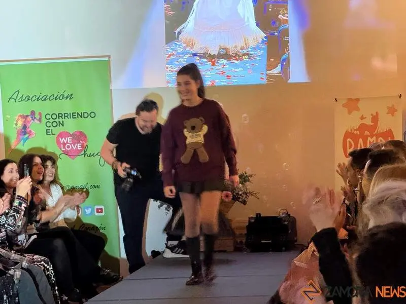 desfile de moda solidario en Zamora _36