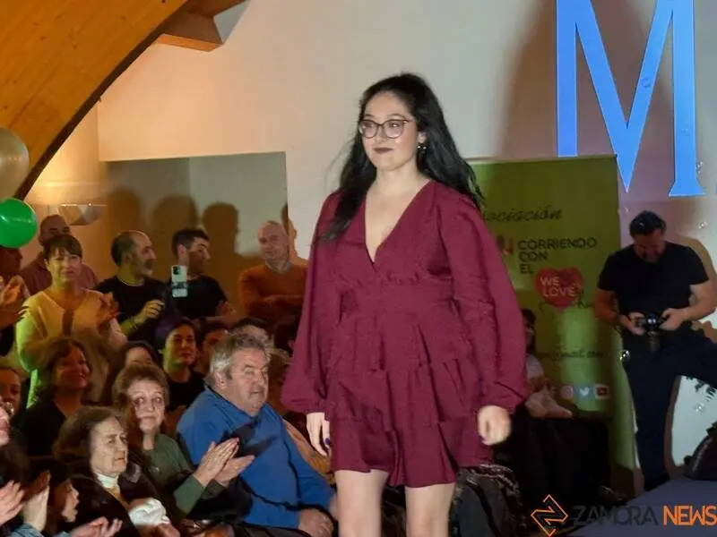 desfile de moda solidario en Zamora _44