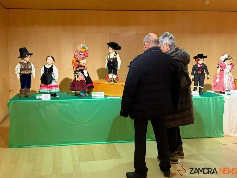 Exposición de Indumentaria Tradicional Española a Escala_13