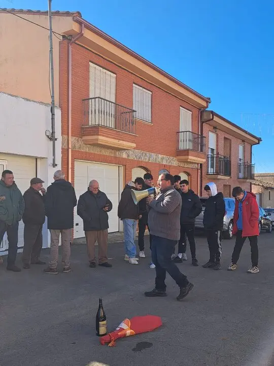 fiesta de San Antón en Pajares de la Lampreana. IMAGEN CEDIDA (1)