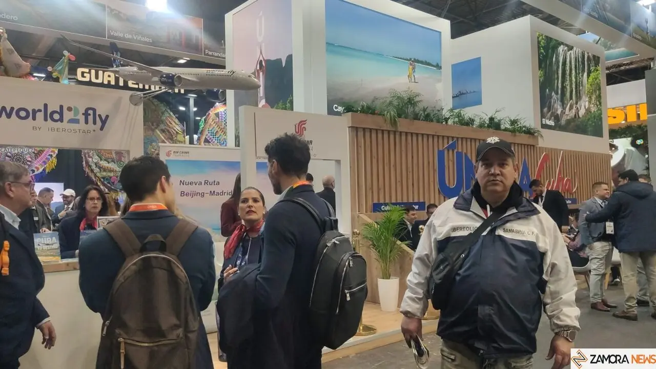 Fitur 2025