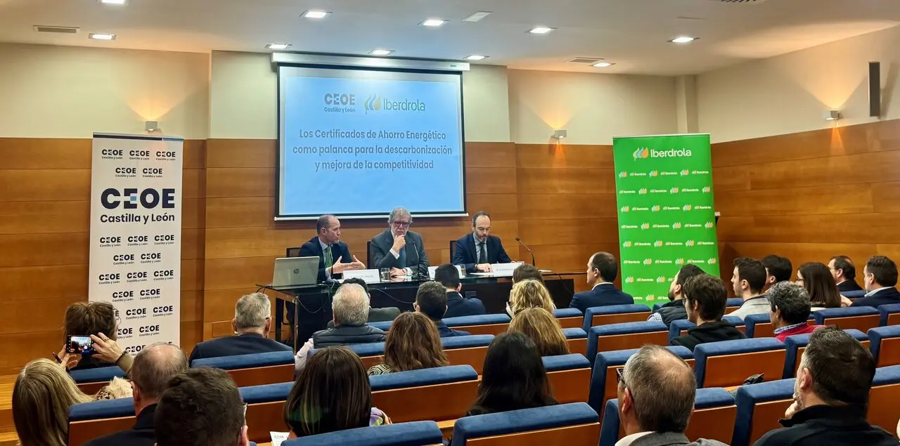 2025-01-24.- Calvo, Aparicio y Arroyo inauguran la jornada CEOE CYL-Iberdrola I